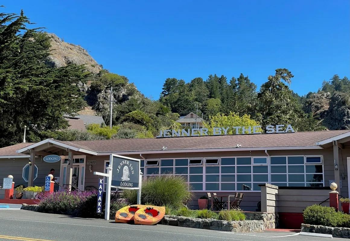 Jenner Inn hotel hero