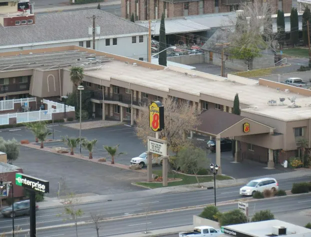 Super 8 by Wyndham St. George UT hotel detail image 2