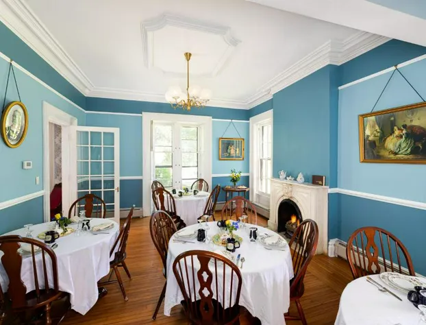 Rosemont Inn Bed & Breakfast hotel detail image 2