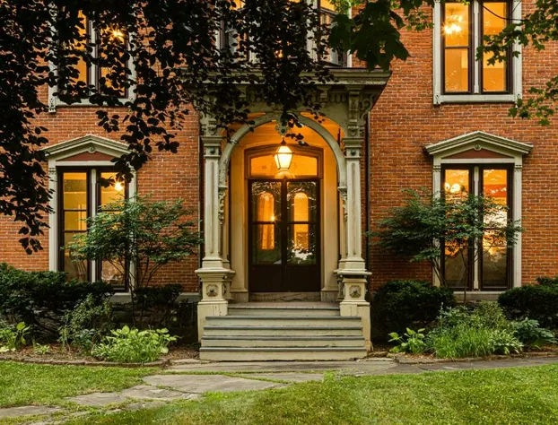 Rosemont Inn Bed & Breakfast hotel detail image 1