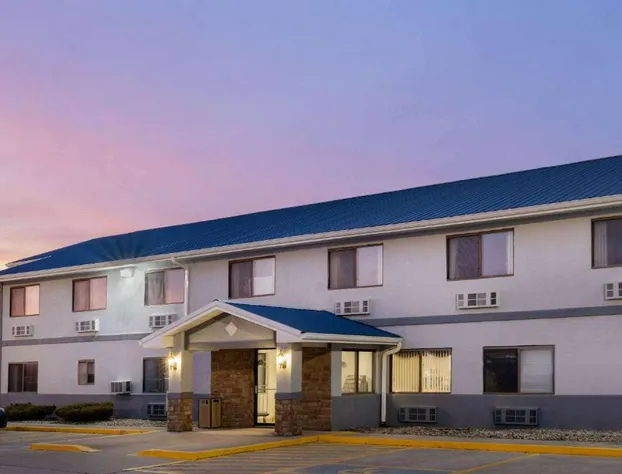 Super 8 by Wyndham Danville hotel detail image 3