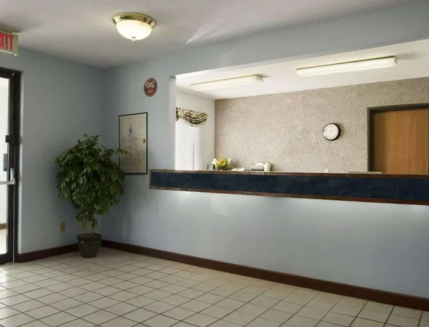 Super 8 by Wyndham Danville hotel detail image 4