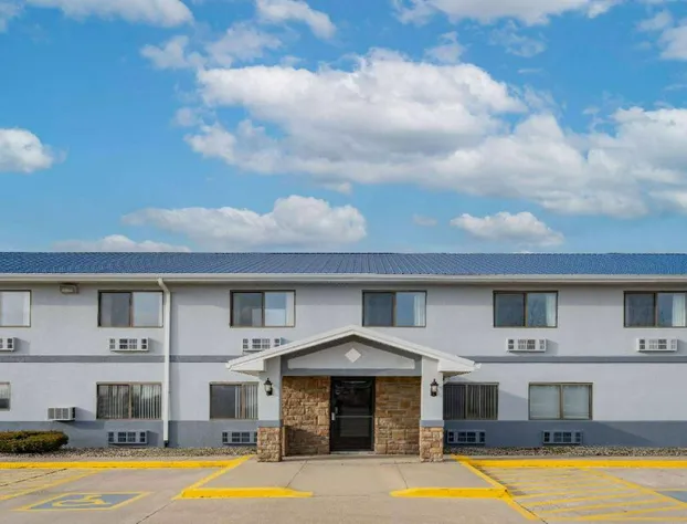 Super 8 by Wyndham Danville hotel detail image 2