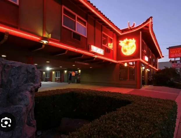 Royal Pagoda Motel hotel detail image 1