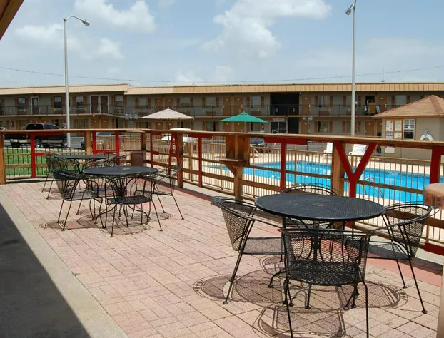 Executive Inn and Suites Springdale hotel detail image 1