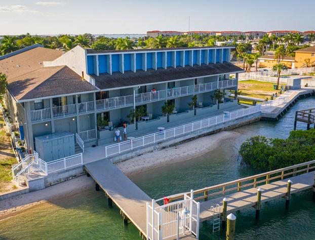 Dockside Inn & Resort hotel detail image 2
