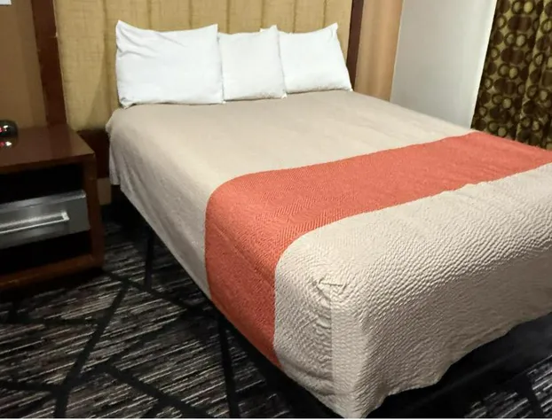 Town House Extended Stay Hotel Downtown hotel detail image 4