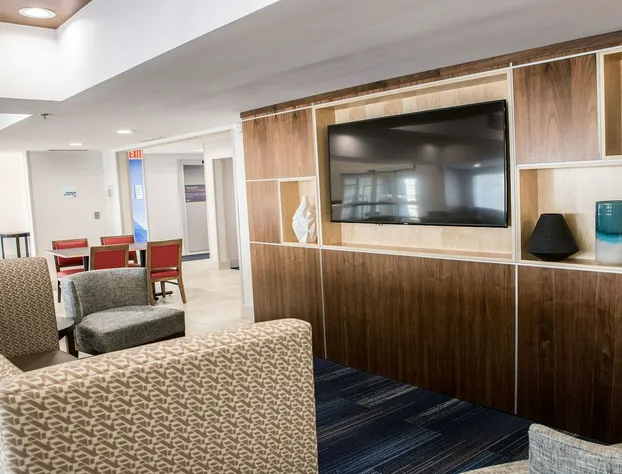 Holiday Inn Express Columbus-Dublin by IHG hotel detail image 4