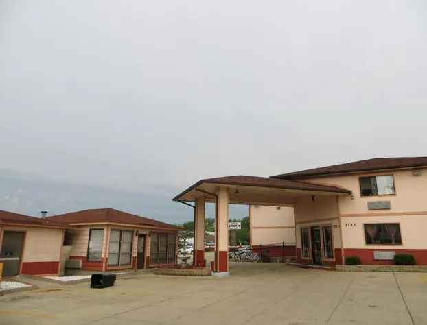 Fairbridge Inn Express hotel detail image 1