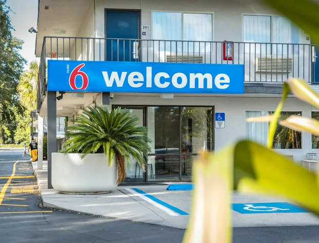Motel 6 Kissimmee, FL - Orlando hotel detail image 1