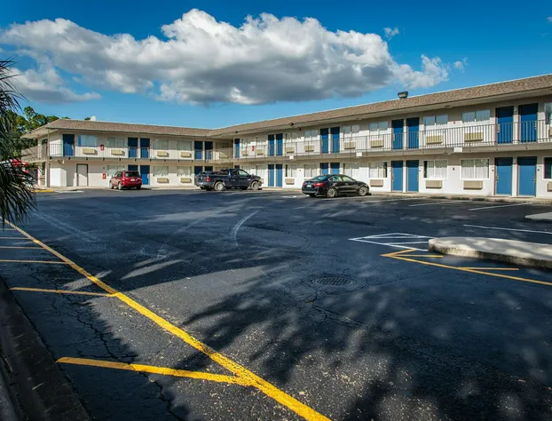 Motel 6 Kissimmee, FL - Orlando hotel detail image 2