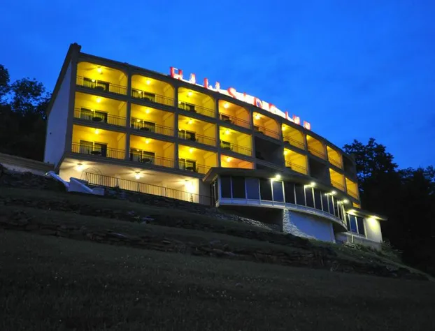 Hillside Inn hotel detail image 1