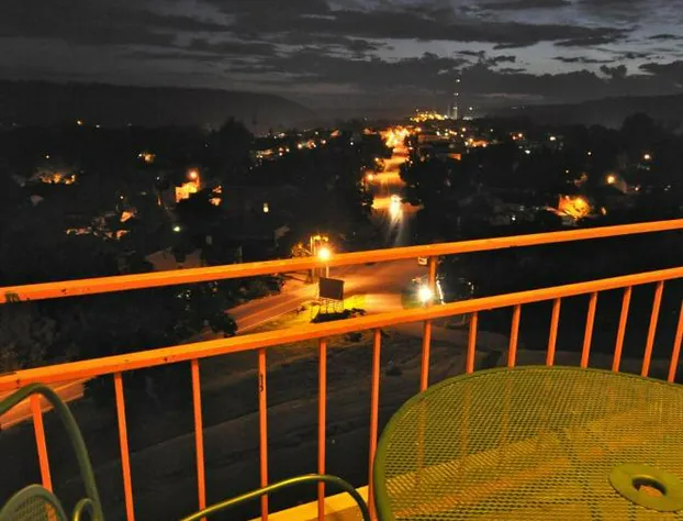 Hillside Inn hotel detail image 3