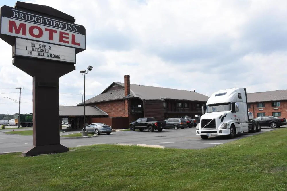 Bridgeview Inn Chicago Area hotel hero