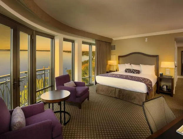 The Edgewater hotel detail image 4