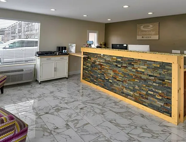 Econo Lodge Sevierville-Pigeon Forge on the River hotel detail image 2