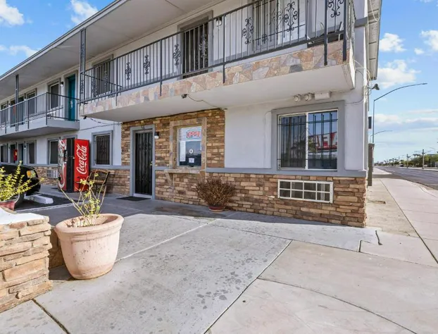 American Executive Inn hotel detail image 1