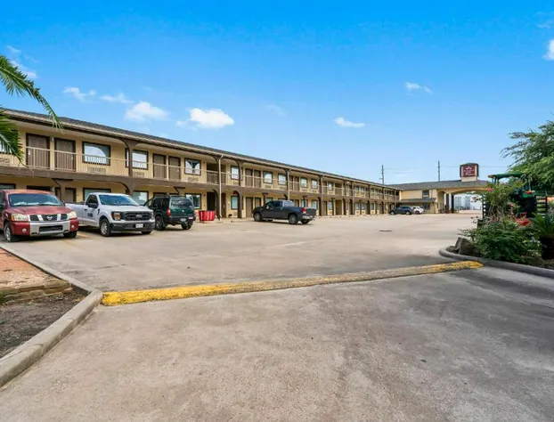 Executive Inn and Suites hotel detail image 2