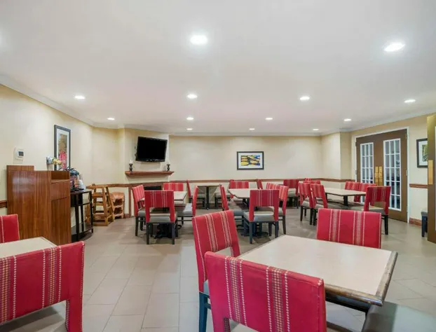 Comfort Inn & Suites Daphne Spanish Fort - Mobile East hotel detail image 4