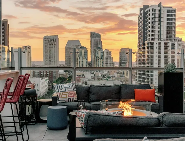 Hotel Indigo San Diego-Gaslamp Quarter by IHG hotel detail image 2