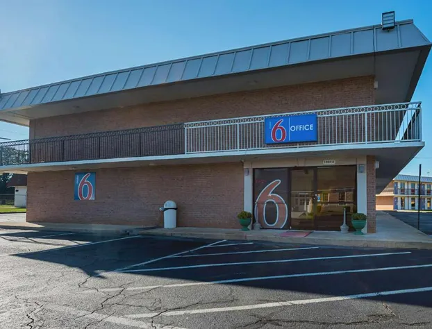 Studio 6 Suites Perry, GA hotel detail image 1