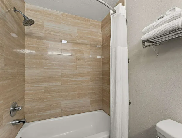 Quality Inn Sandersville hotel detail image 3