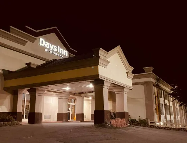 Days Inn by Wyndham Williamsport hotel detail image 1