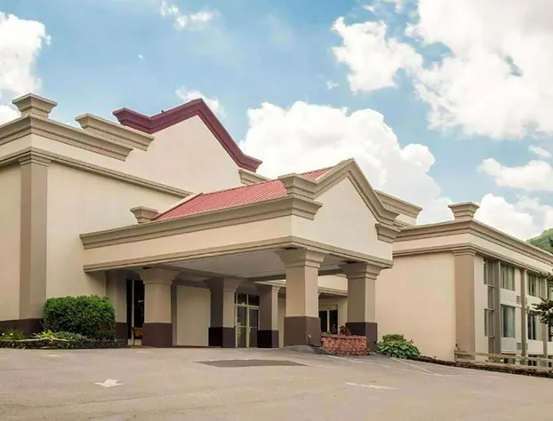 Days Inn by Wyndham Williamsport hotel detail image 2