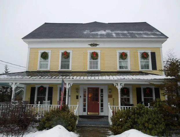 Kearsarge Inn hotel detail image 2