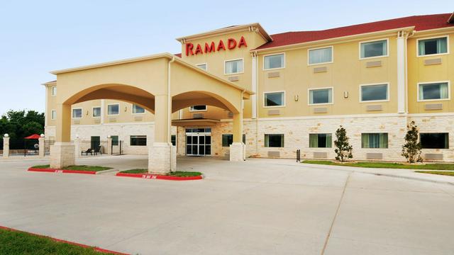 Ramada by Wyndham College Station hotel detail image 2