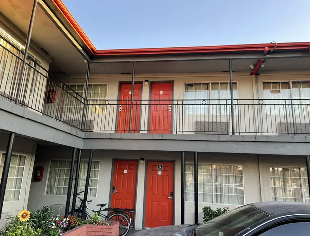 Passport Inn Pomona hotel detail image 3