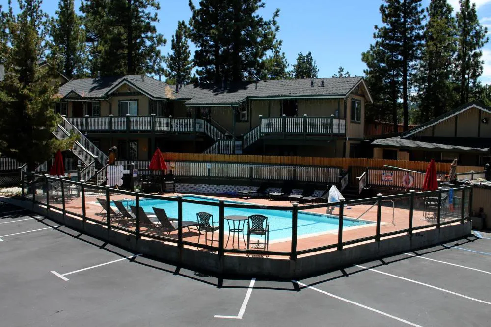 Fireside Lodge hotel hero