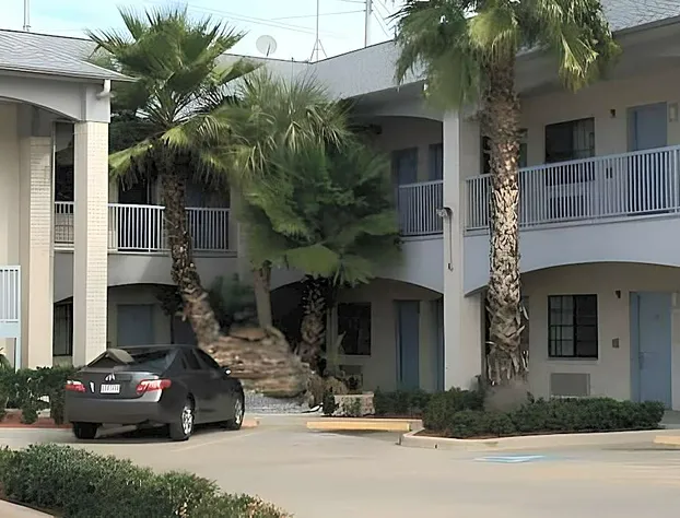 Scott Inn Suites - Downtown Houston hotel detail image 1