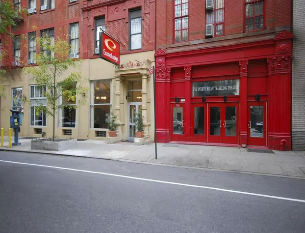 Econo Lodge Times Square hotel detail image 1