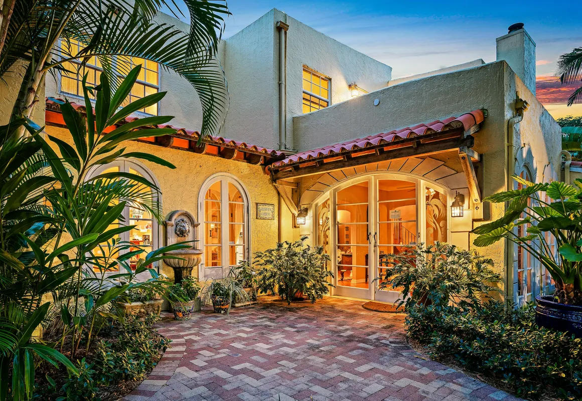 Grandview Gardens hotel hero