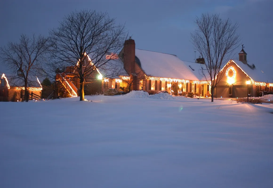 Annville Inn Bed and Breakfast hotel hero