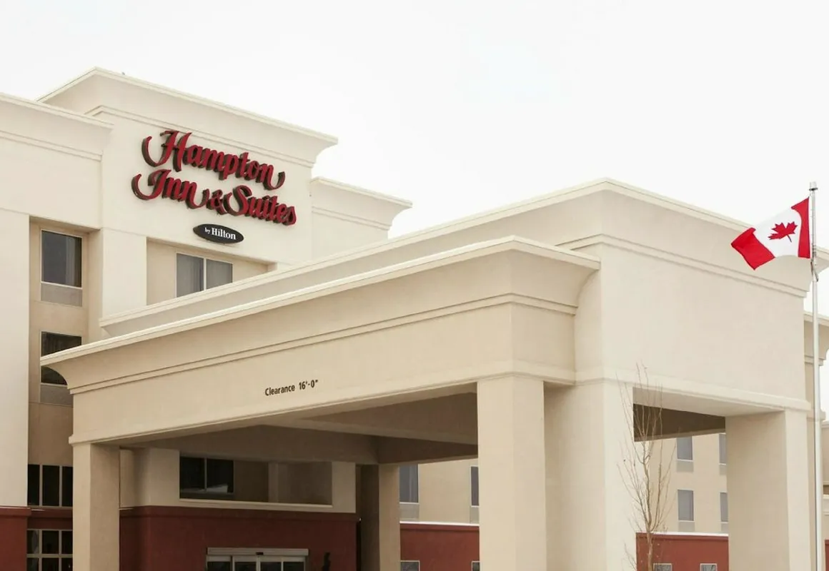 Hampton Inn & Suites by Hilton Lethbridge hotel hero