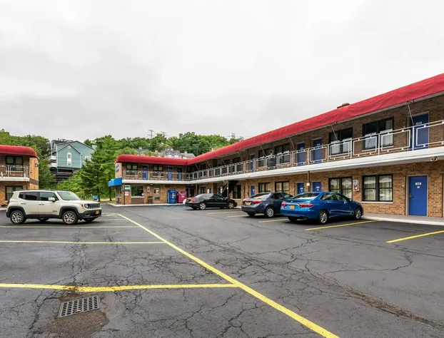 Motel 6 Elmsford, NY - White Plains hotel detail image 4