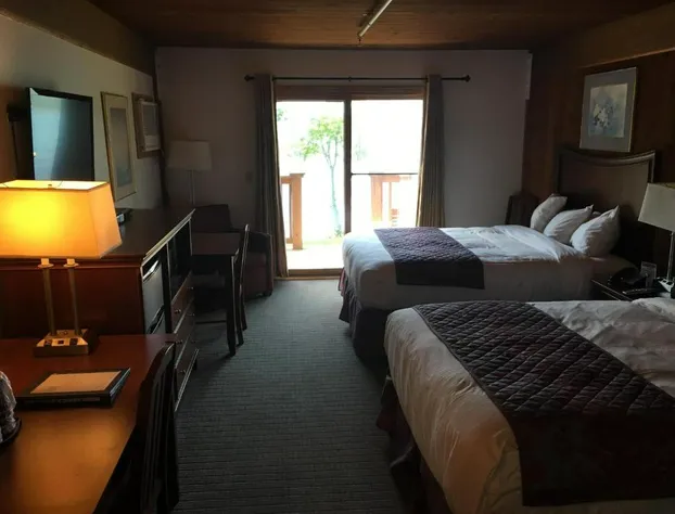 Tygart Lake Lodge hotel detail image 4