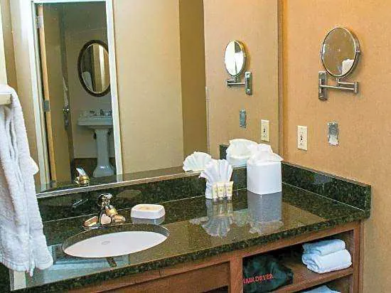 The University of Georgia Center for Continuing Education & Hotel hotel detail image 3