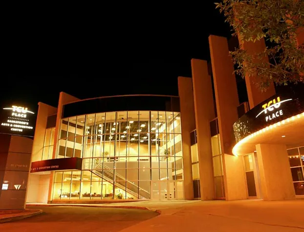 Holiday Inn Hotel & Suites Saskatoon Downtown by IHG hotel detail image 4