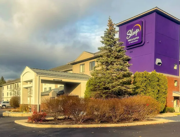 Sleep Inn & Suites Queensbury - Lake George hotel detail image 1