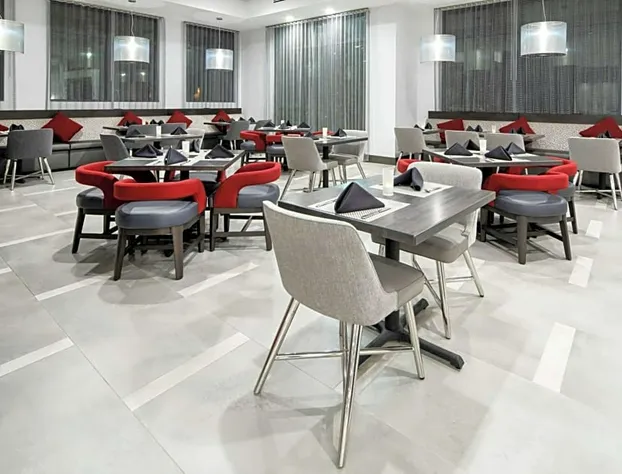 Hilton Garden Inn Irvine Spectrum Lake Forest hotel detail image 4