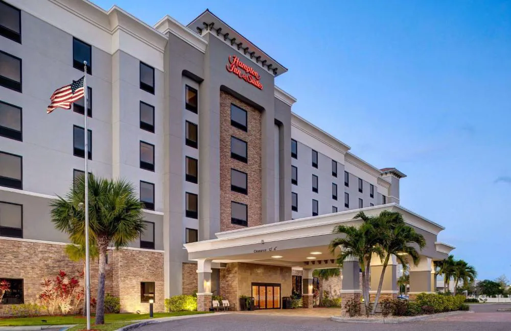 Hampton Inn & Suites Tampa Northwest/Oldsmar hotel hero