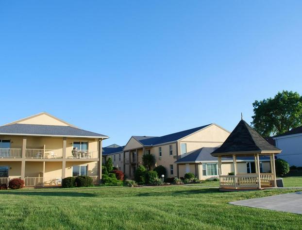 Clinton Inn And Suites hotel detail image 3