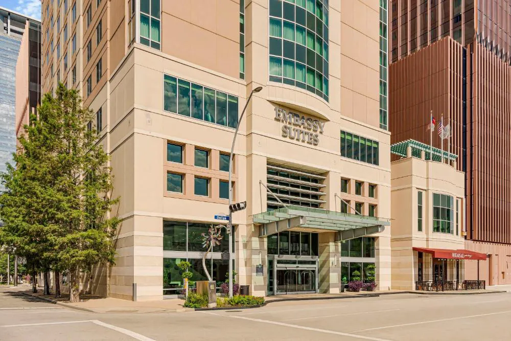 Embassy Suites Houston Downtown hotel hero