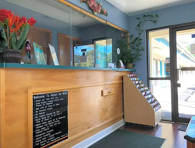 Airport Inn Motel Richmond hotel detail image 4