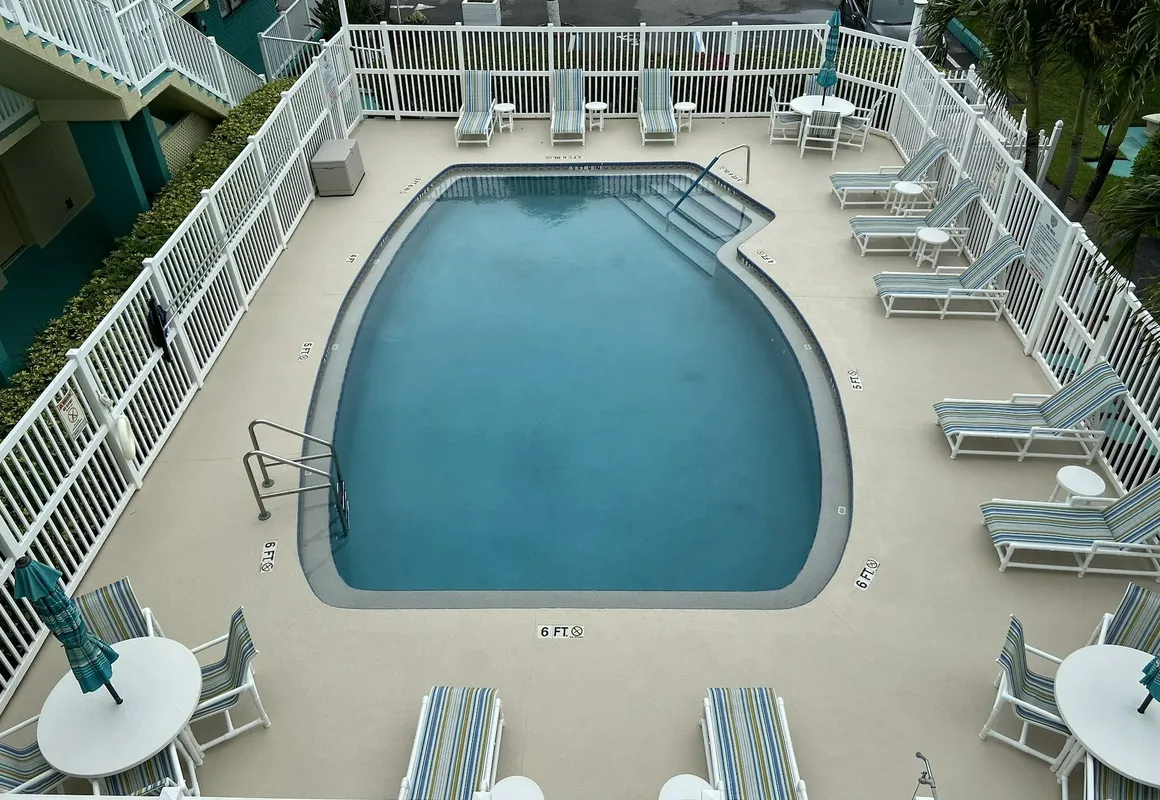 Tuckaway Shores Resort hotel hero