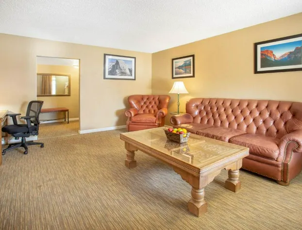 Travelodge by Wyndham Hawthorne hotel detail image 4