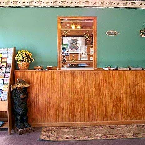 Mohican Little Brown Inn Loudonville hotel detail image 2